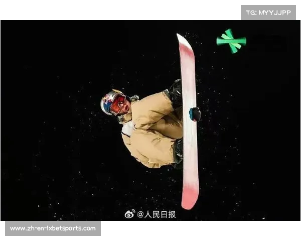 杨文龙勇攀单板滑雪大跳台之巅 荣获男子组第八名佳绩 杨文龙勇攀单板滑雪大跳台之巅 荣获男子组第八名佳绩